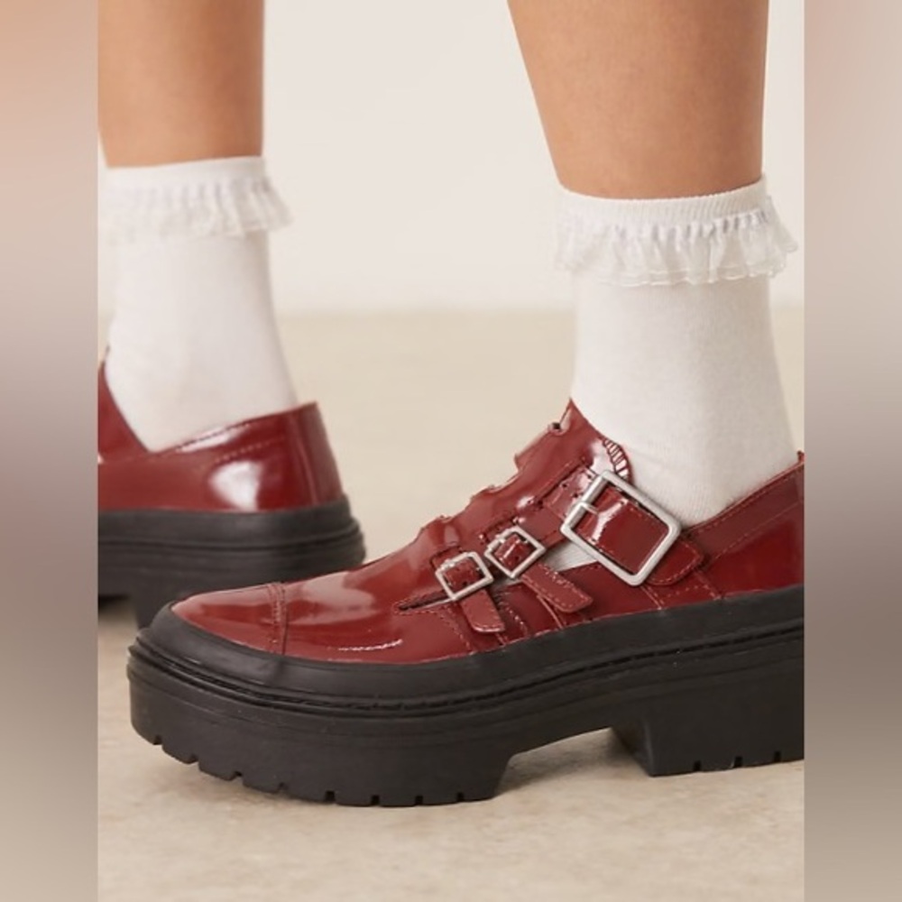 Converse Lug Sole Mary Jane’s Women’s Size 10.5 Red Patent Leather Platform Y2K
